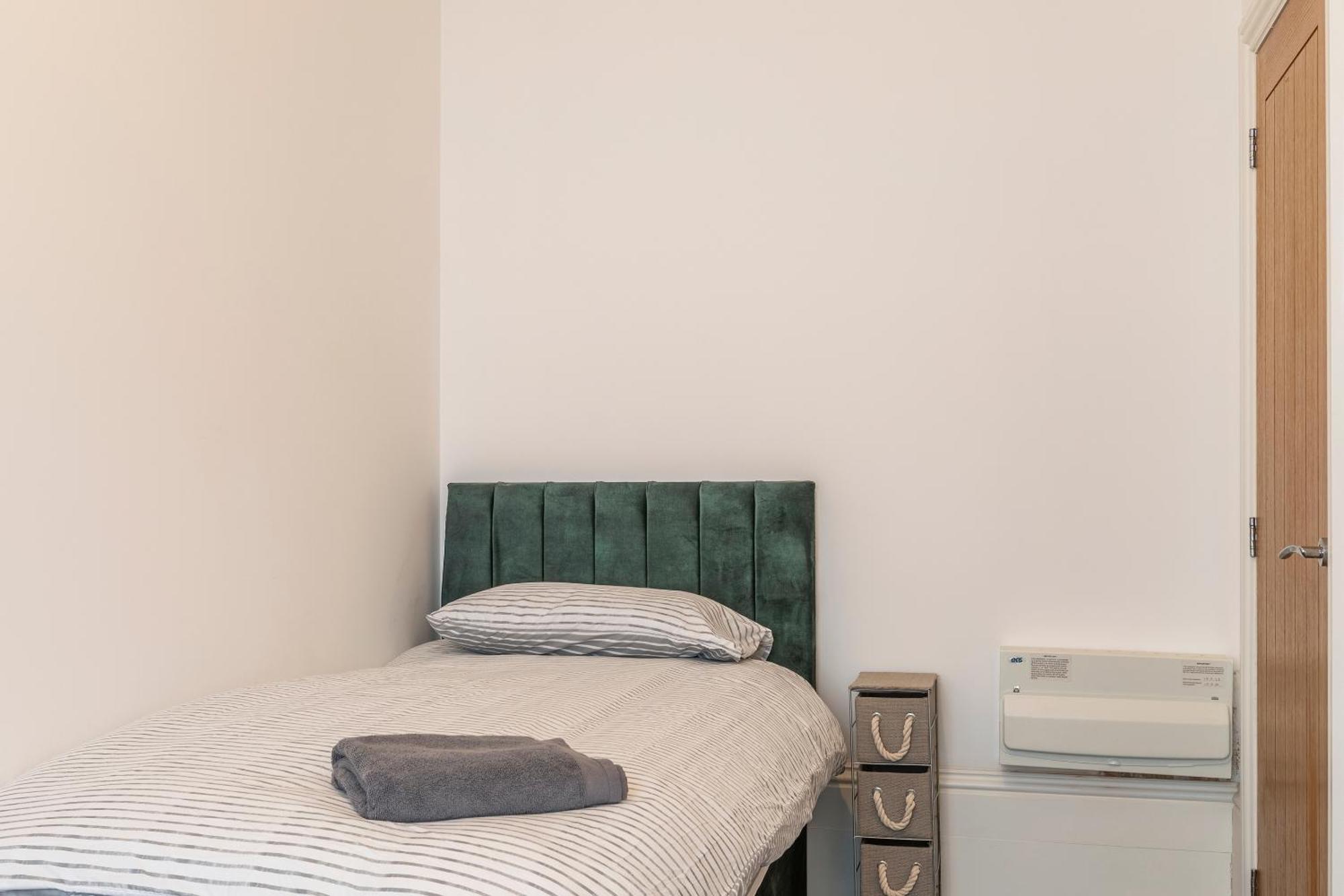 Seaside Serenity: Stylish Sea View Apartments In Herne Bay Exteriér fotografie