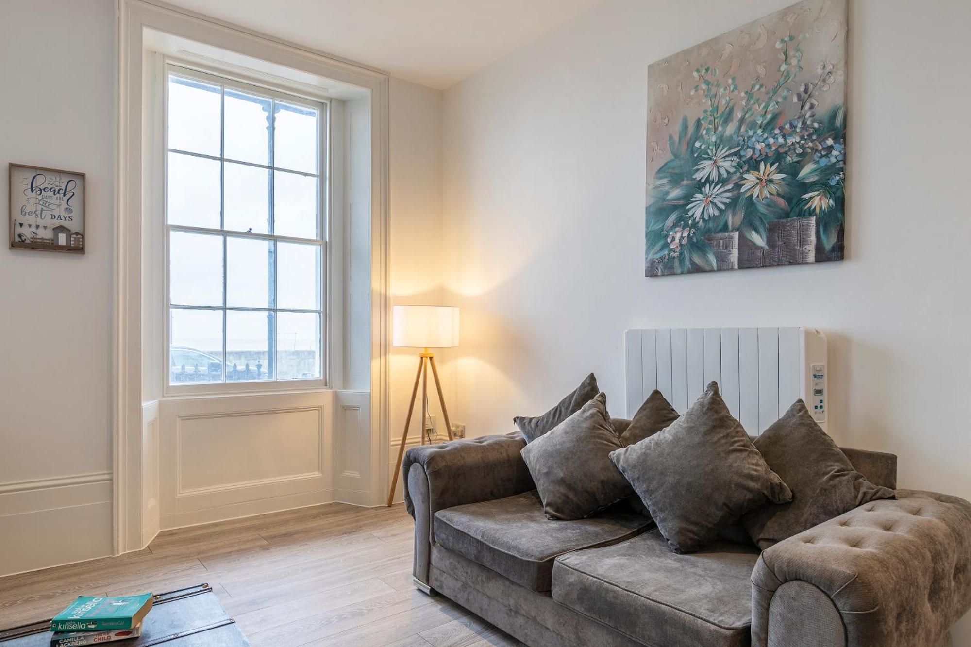 Seaside Serenity: Stylish Sea View Apartments In Herne Bay Exteriér fotografie